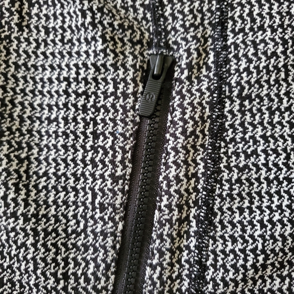 Lululemon Define Jacket In Teeny Tooth White And Black Size 10 - Picture 10 of 14